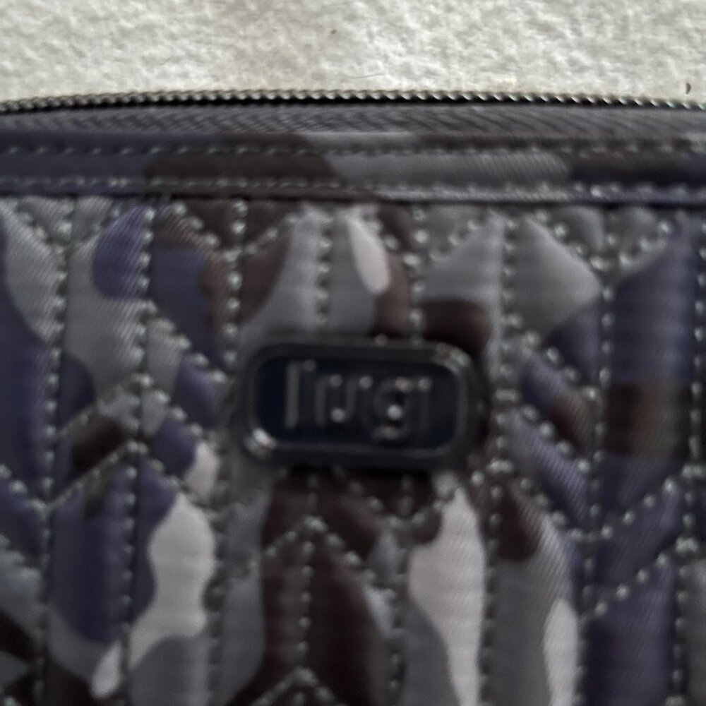 LUG Rodeo Gray Camo Wristlet/Purse/Wallet W/Removeable Strap - Picture 2 of 8